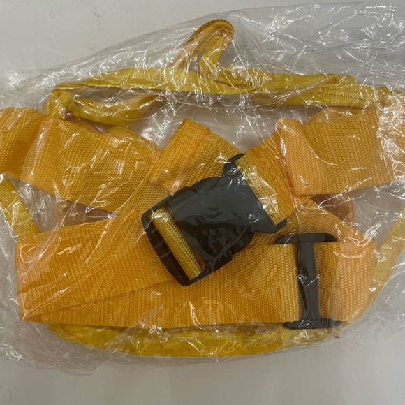 New M&M's Fanny Pack. - Picture 2 of 2